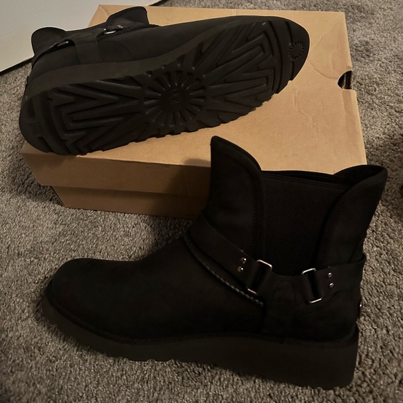 Black Ugg Boots - Picture 2 of 3